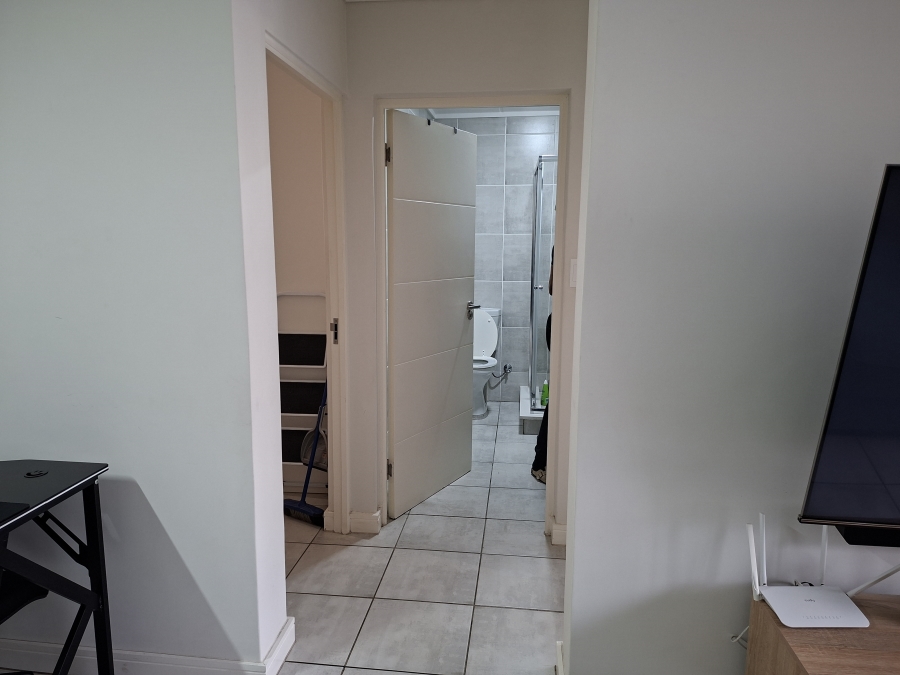 To Let 2 Bedroom Property for Rent in Admirals Park Western Cape